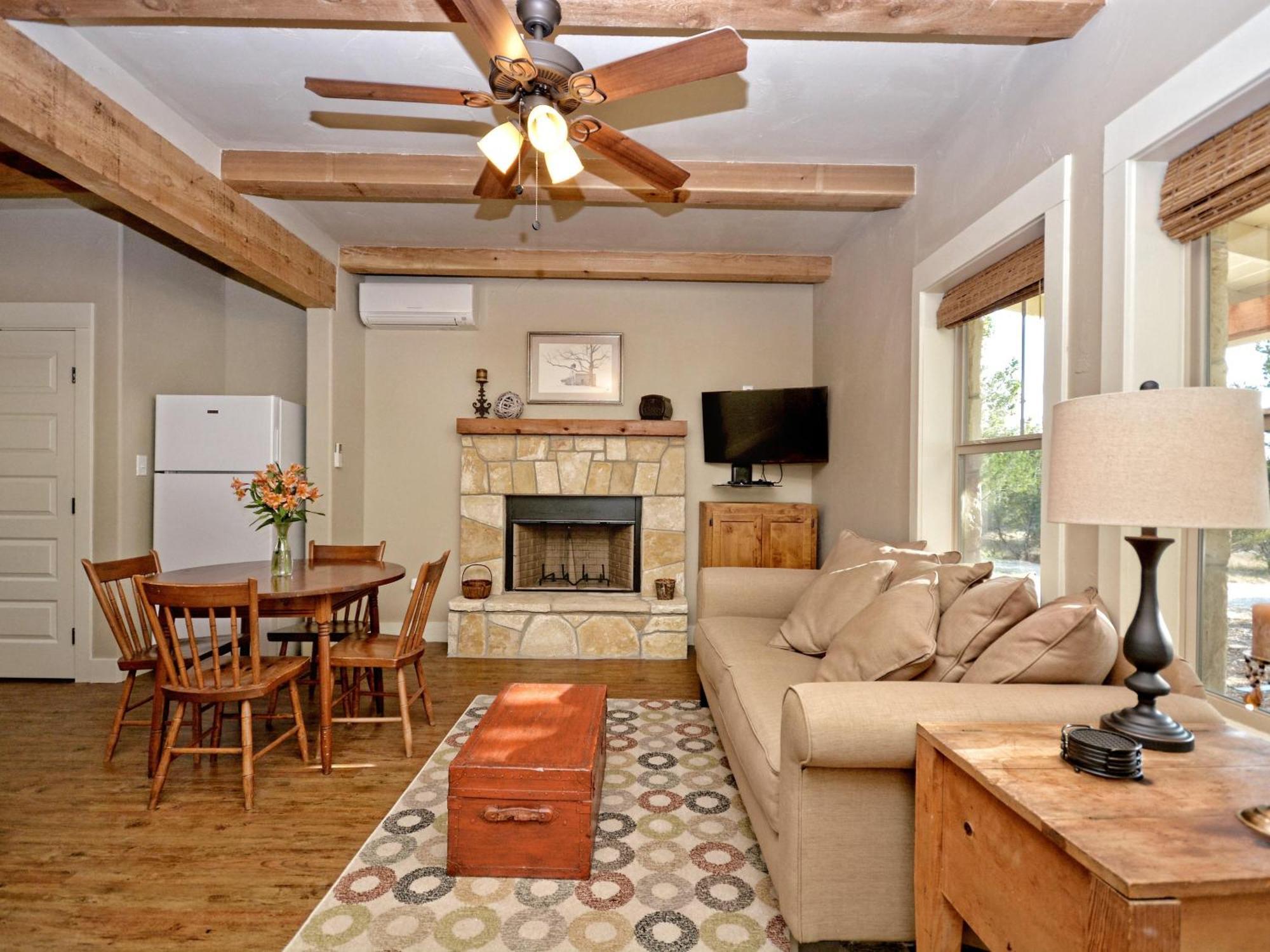 Cabins At Flite Acres - Mountain Laurel Wimberley Exteriér fotografie
